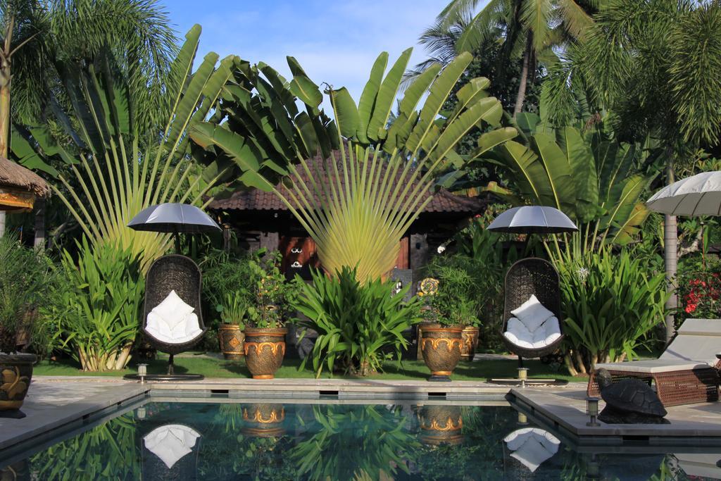 Villa Gusmania Candi Dasa  Exterior photo